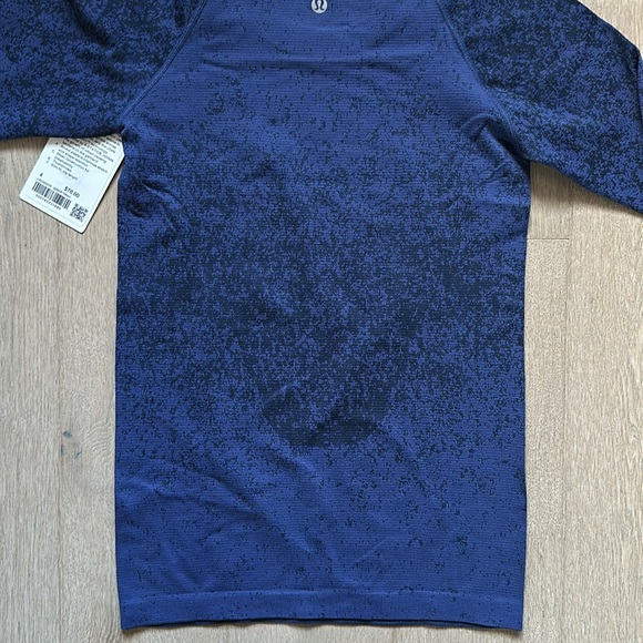 NWT swiftly tech long sleeve gradient block psychic/true navy size 4 lululemon - Picture 9 of 15